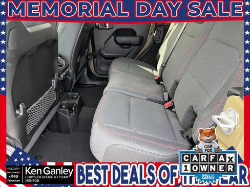 Certified 2025 Jeep Wrangler Unlimited Rubicon w/ Convenience Group AWD/4WD image 21