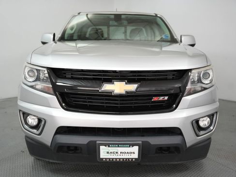 Used 2017 Chevrolet Colorado Z71 image 2