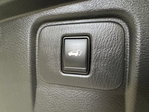 Used 2023 Nissan Murano Platinum AWD/4WD image 37