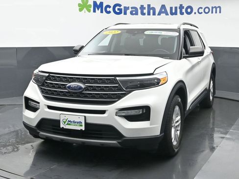Used 2022 Ford Explorer XLT w/ Equipment Group 202A image 22
