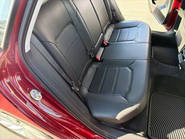 Used 2018 Volkswagen Passat 2.0T SE FWD image 26