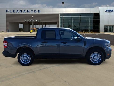 New 2025 Ford Maverick XL image 6