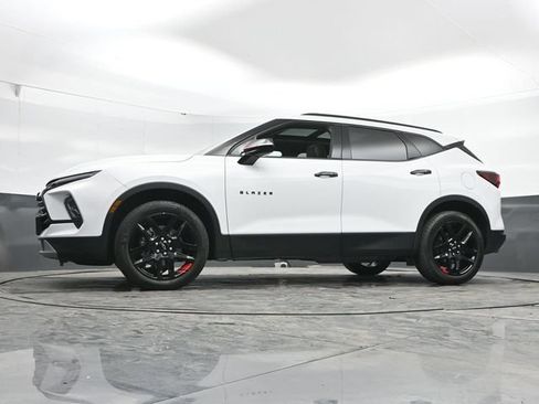 Used 2023 Chevrolet Blazer LT AWD/4WD image 52