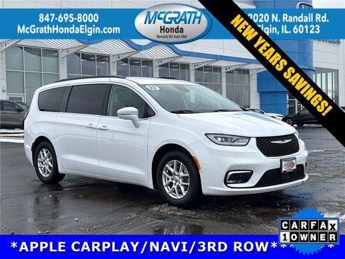 Used 2022 Chrysler Pacifica Touring-L w/ Uconnect Theater Family Group image 1