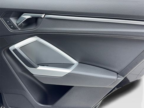 Used 2021 Audi Q3 2.0T Premium w/ Convenience Package image 48