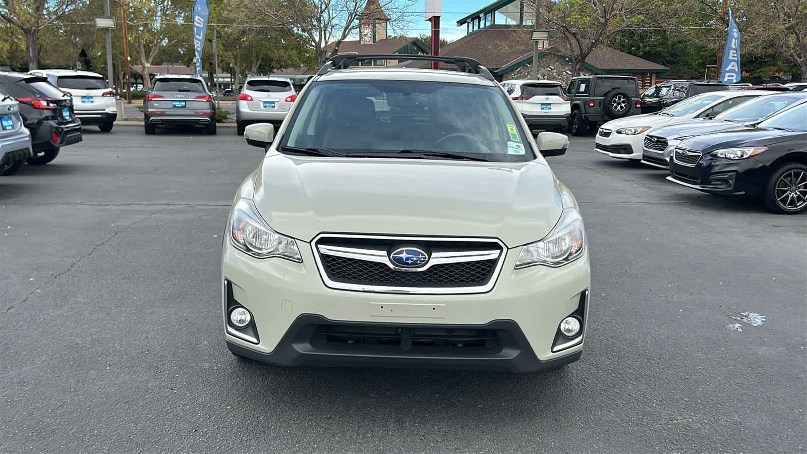 Used 2016 Subaru Crosstrek 2.0i Limited AWD/4WD image 2