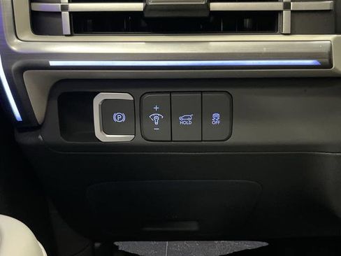 Used 2024 Hyundai Santa Fe Limited image 27