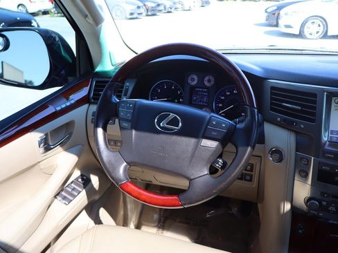 Used 2009 Lexus LX 570 4WD image 20
