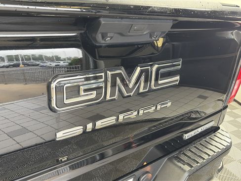 Used 2024 GMC Sierra 1500 Elevation w/ LPO, Elevation Black Package AWD/4WD image 15