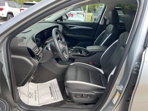 Certified 2025 Buick Envision Sport Touring image 11