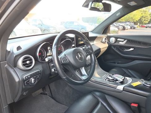 Used 2018 Mercedes-Benz GLC 300 4MATIC image 6
