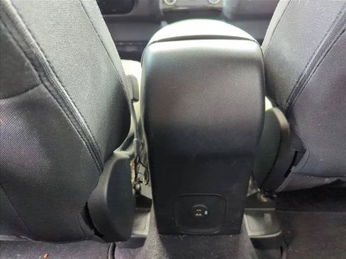 Used 2022 Ford Escape SE FWD image 22