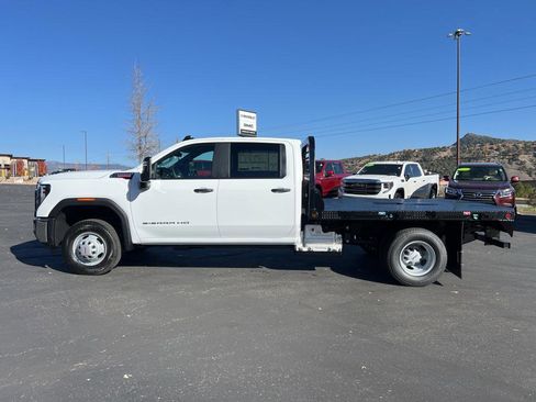 New 2026 GMC Sierra 3500 Pro w/ Convenience Package image 4