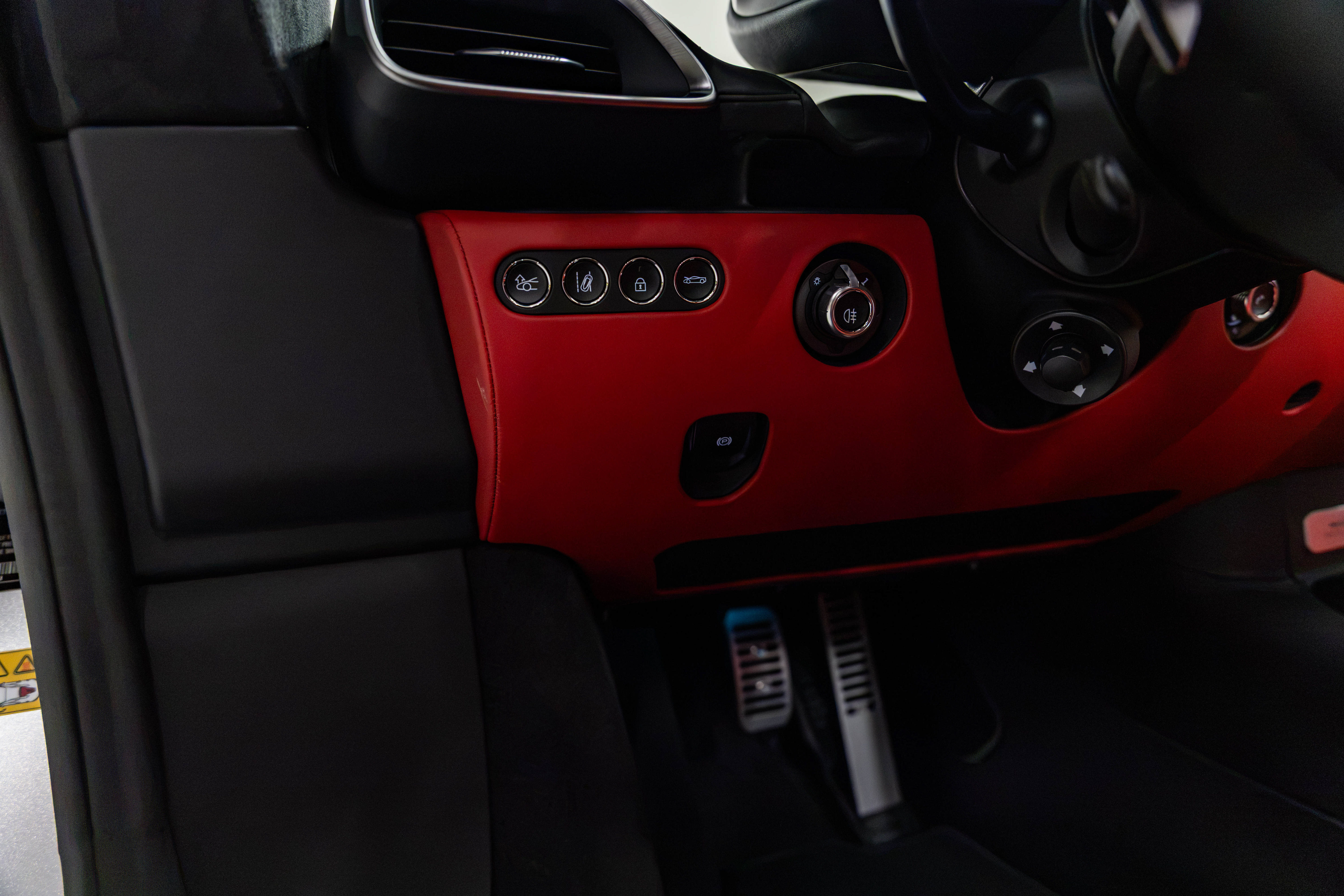 New 2027 McLaren Artura Spider RWD image 19