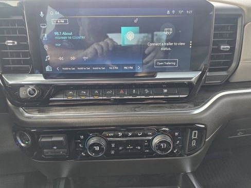 Used 2025 Chevrolet Silverado 1500 LTZ image 21