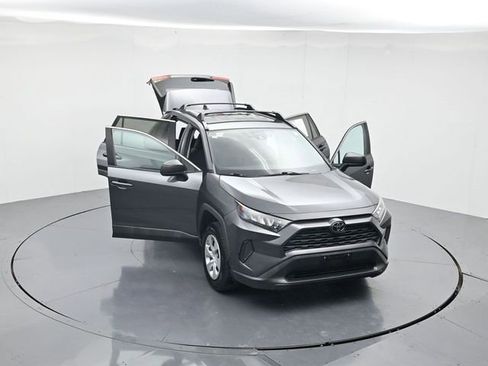 Used 2020 Toyota RAV4 LE image 47