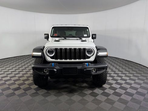 Used 2025 Jeep Wrangler Unlimited Rubicon 4xe w/ Safety Group AWD/4WD image 5