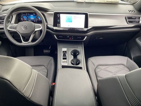 New 2026 Volkswagen Atlas Cross Sport SE image 11