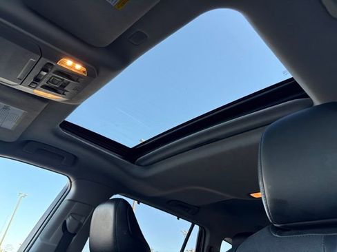 Used 2022 Toyota Highlander Limited image 28