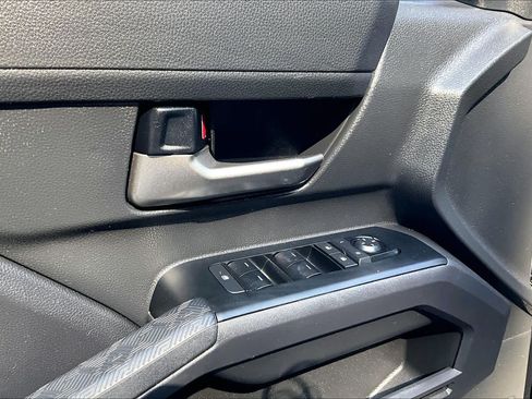 Certified 2025 Toyota Tacoma TRD Sport AWD/4WD image 31