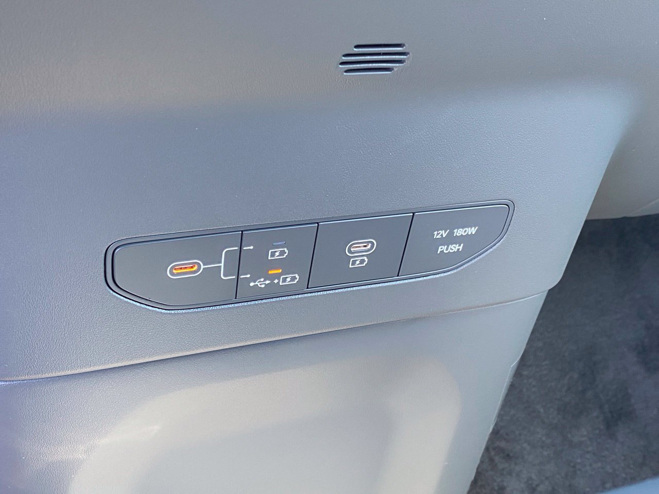 New 2026 Kia EV9 Light RWD image 18