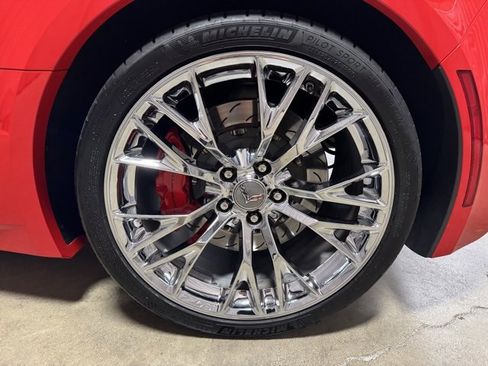 Used 2016 Chevrolet Corvette Z06 w/ 3LZ Preferred Equipment Group image 43