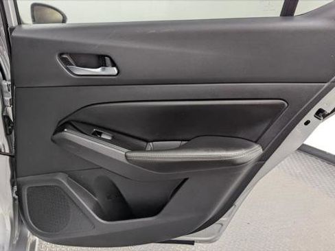 Used 2021 Nissan Altima 2.5 SV FWD image 19