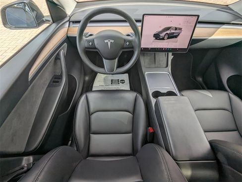 Used 2023 Tesla Model Y Long Range image 6