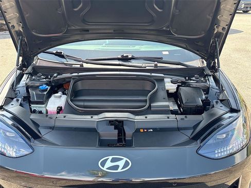 Used 2024 Hyundai Ioniq 6 SEL RWD image 29