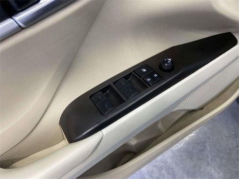 Used 2023 Toyota Camry LE image 18
