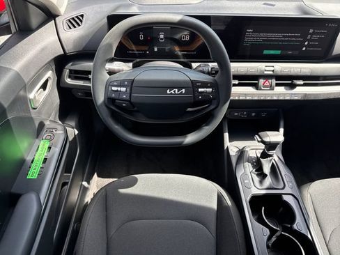 New 2026 Kia K4 FWD image 11
