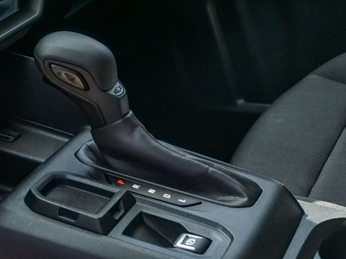 Used 2023 Chevrolet Colorado W/T image 19