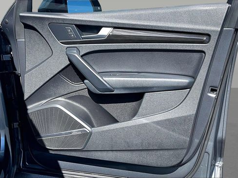 Used 2018 Audi Q5 2.0T Premium Plus w/ Premium Plus Package image 18