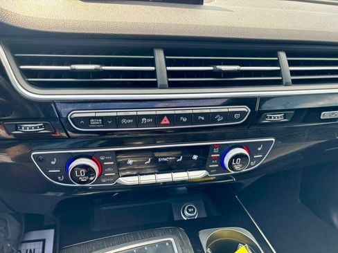 Used 2019 Audi Q7 3.0T Prestige w/ Prestige Package AWD/4WD image 26