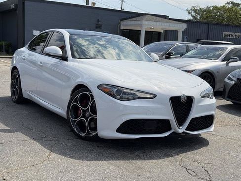 Used 2022 Alfa Romeo Giulia Ti w/ Active Assist Plus Package RWD image 9