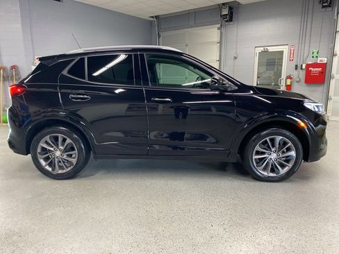 Used 2021 Buick Encore GX Essence w/ Experience Buick Package image 11