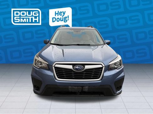 Used 2020 Subaru Forester Premium AWD/4WD image 7