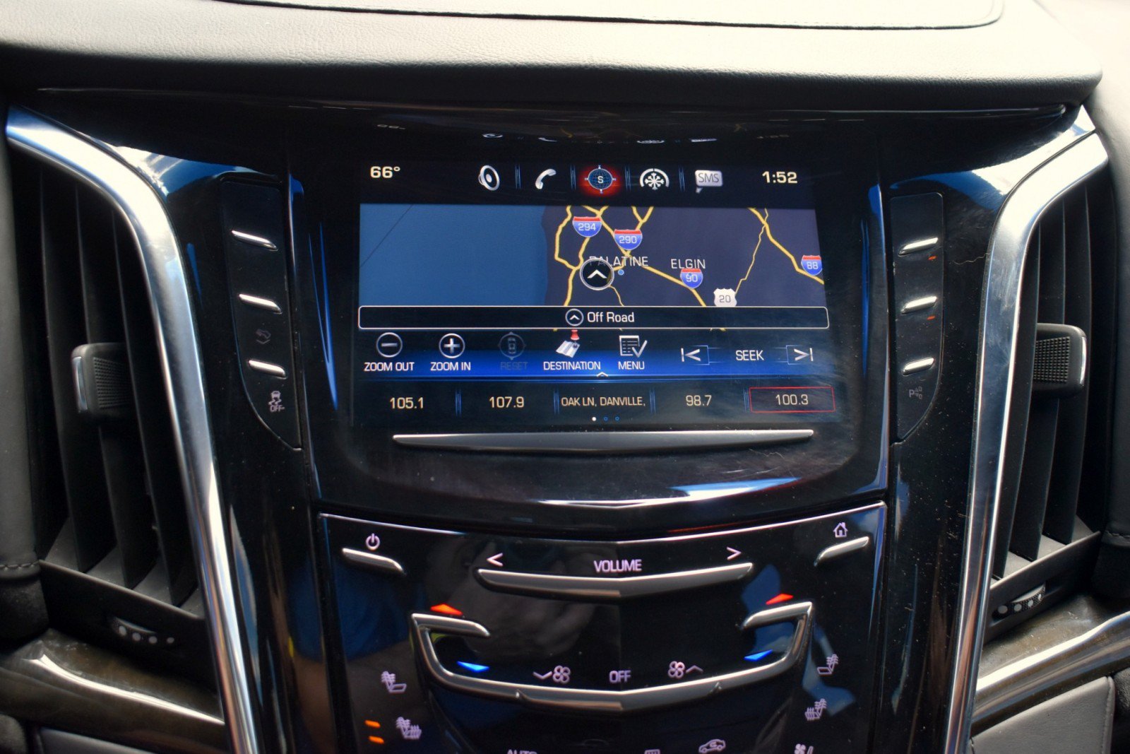 Used 2017 Cadillac Escalade Platinum AWD/4WD image 17