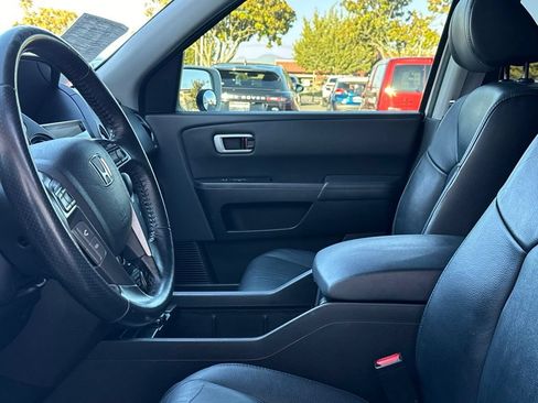 Used 2014 Honda Pilot Touring image 13