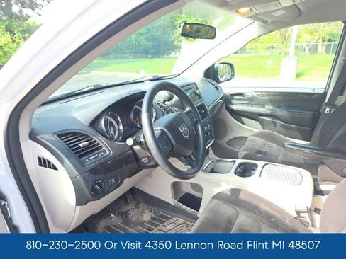 Used 2014 Dodge Grand Caravan SXT FWD image 10