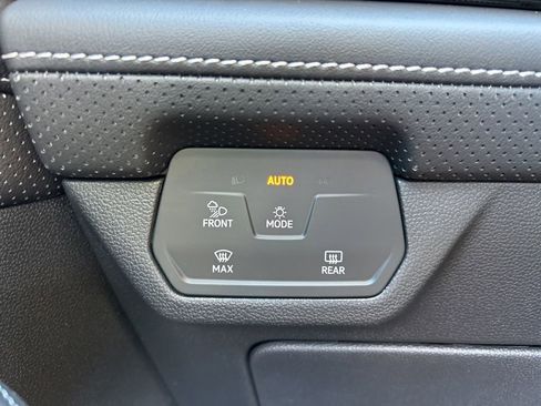 New 2026 Volkswagen Atlas SEL Premium R-Line AWD/4WD image 32
