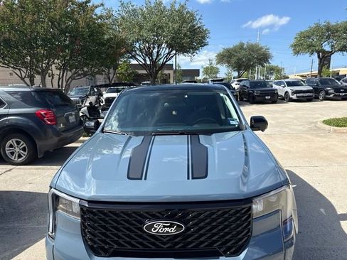 Used 2025 Ford Maverick Lariat w/ Black Appearance Package AWD/4WD image 3