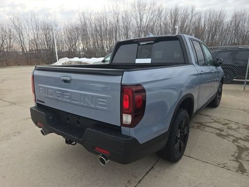 New 2026 Honda Ridgeline Black Edition image 6