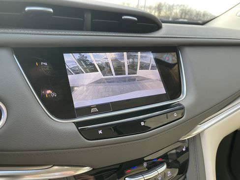 Used 2021 Cadillac XT5 Premium Luxury image 15