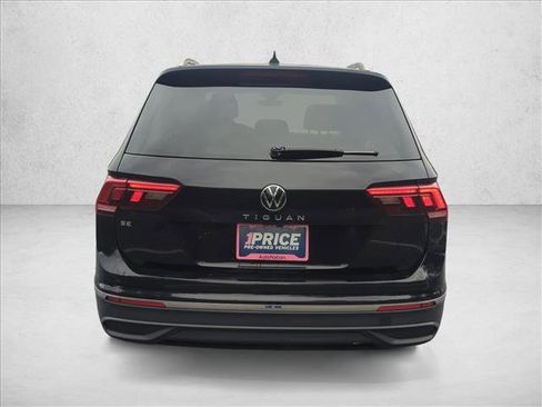 Used 2024 Volkswagen Tiguan SE image 7