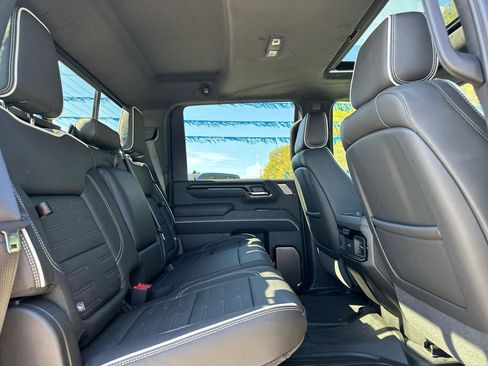 Used 2026 GMC Sierra 2500 AT4X AWD/4WD image 18