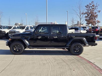 New 2025 Jeep Gladiator Sport