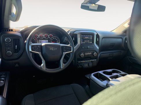 Used 2022 Chevrolet Silverado 1500 Custom Trail Boss w/ Safety Confidence Package image 15