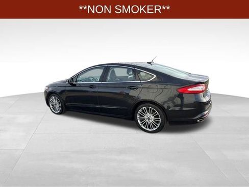 Used 2015 Ford Fusion SE w/ Equipment Group 202A image 4