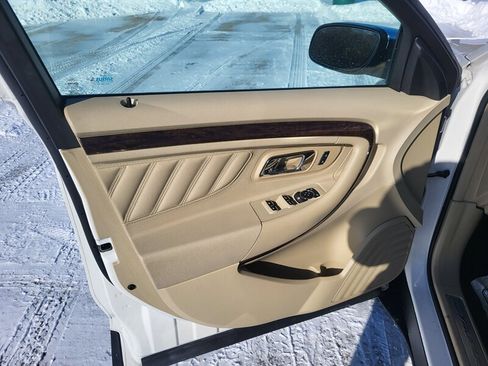 Used 2015 Ford Taurus Limited w/ Equipment Group 301A image 25